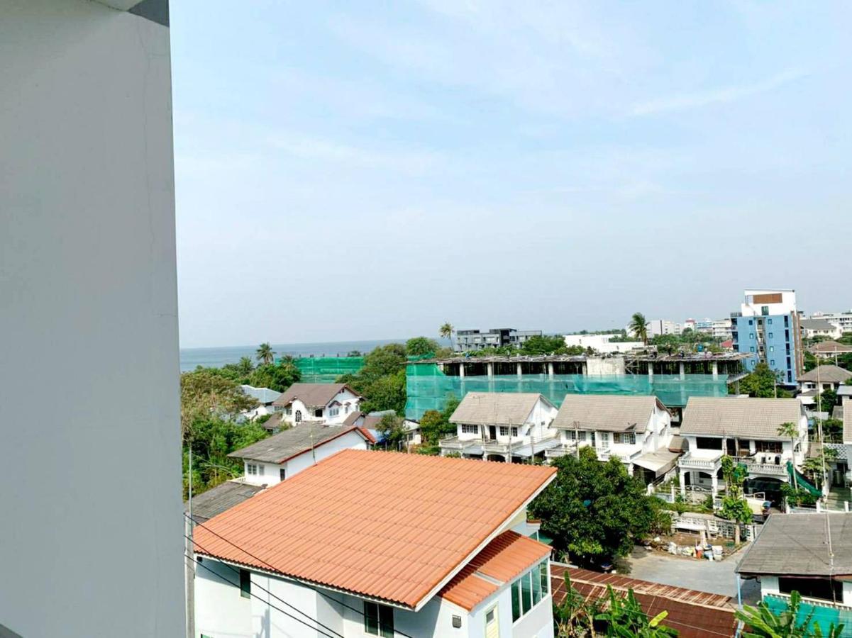 Sweet Seaview Flr6 With Toproop Pool Flr7 At The Blux Bangsaen Exterior photo