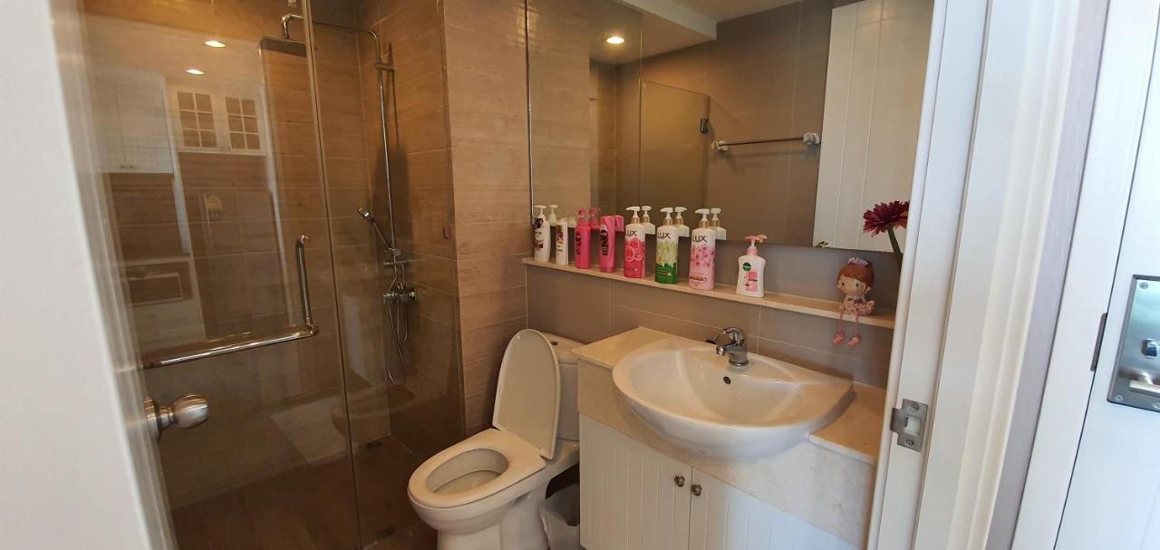 Sweet Seaview Flr6 With Toproop Pool Flr7 At The Blux Bangsaen Exterior photo